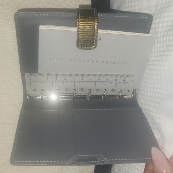 LOUIS VUITTON Cyber Epi Agenda PM Day Planner Cover Green/Gold - Picture 3 of 4